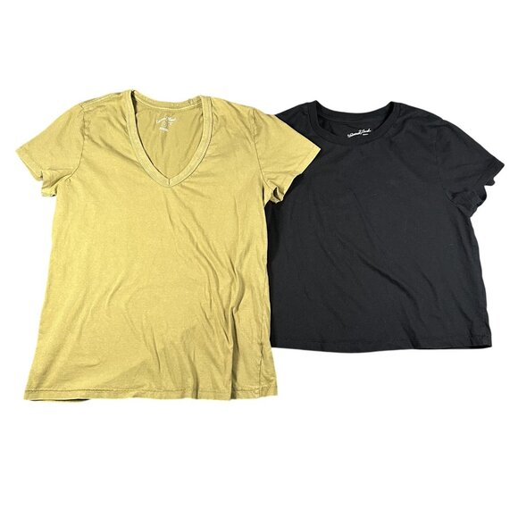 Universal Thread Shirts 2 Womens Medium V Neck Crew Tee Set Casual Everyday Tops - Picture 1 of 10